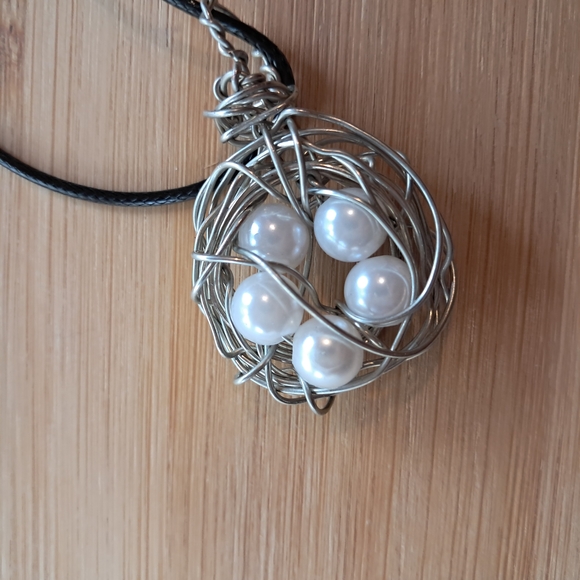 Silver and White Wire-Wrapped Pearl Necklace - Picture 3 of 5